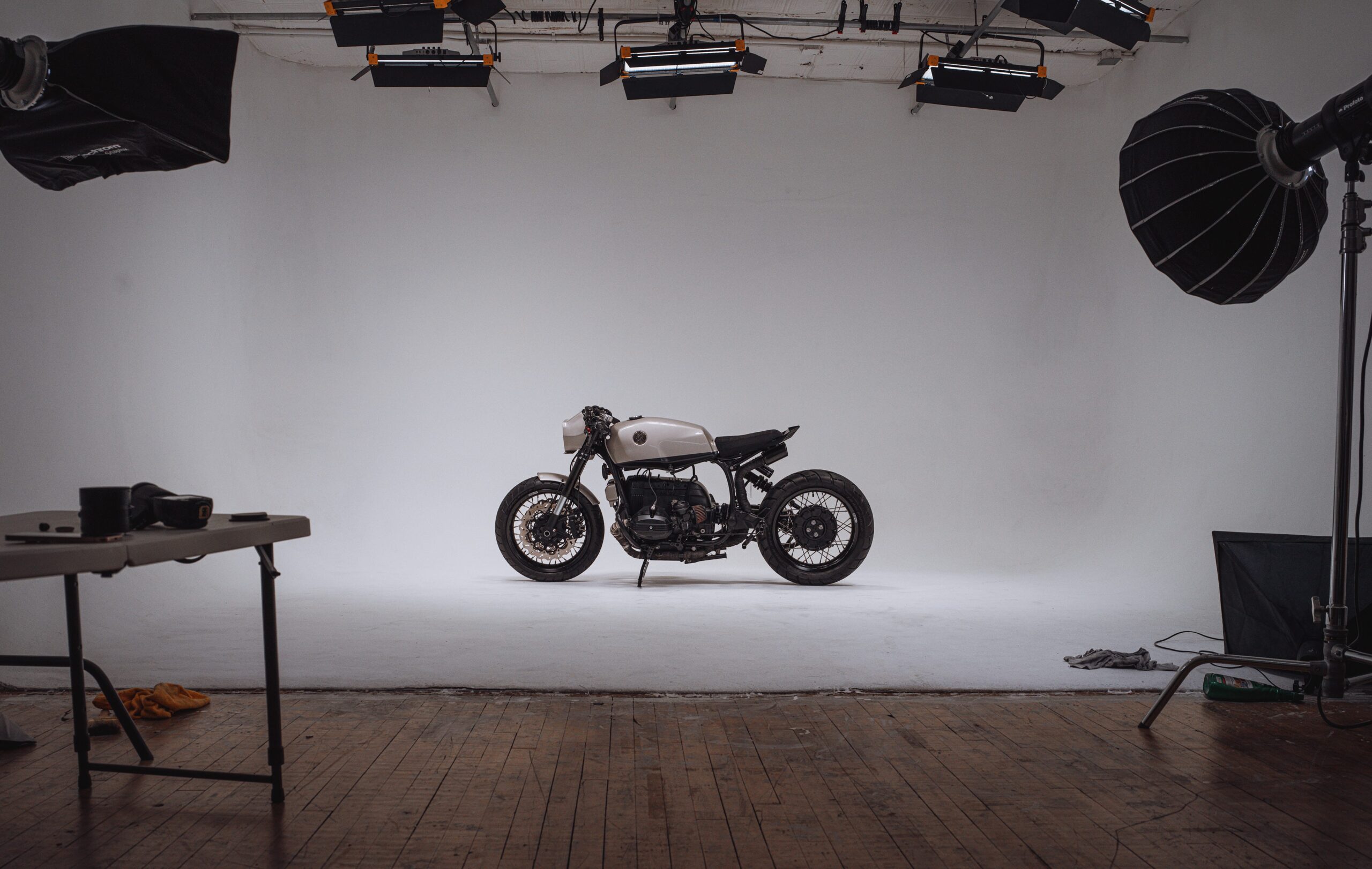 BTS_studio_big-scaled